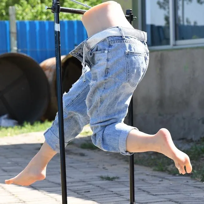 Jennifer's Legs - 34 years old — product photo 1